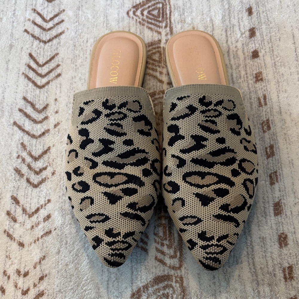 Black and Tan Patterned Mules